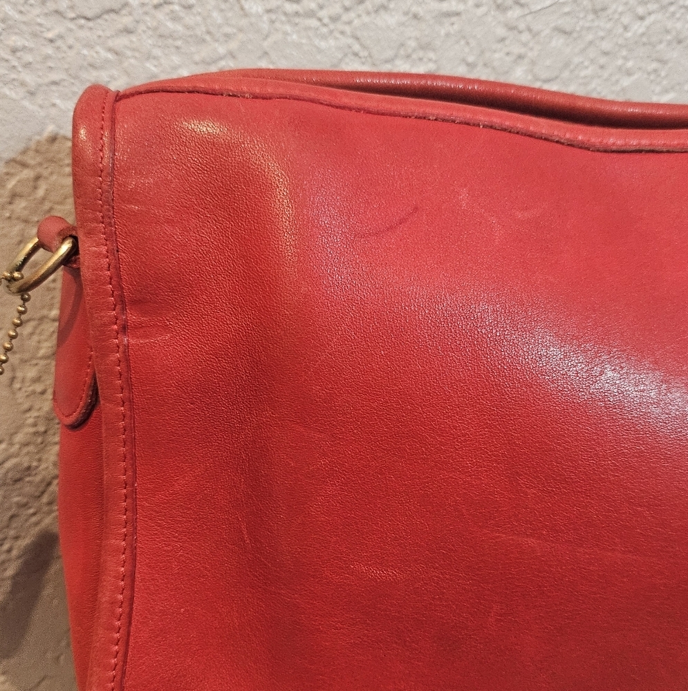 Vintage Coach Red Gloved Leather Companion Bag - Picture 9 of 13
